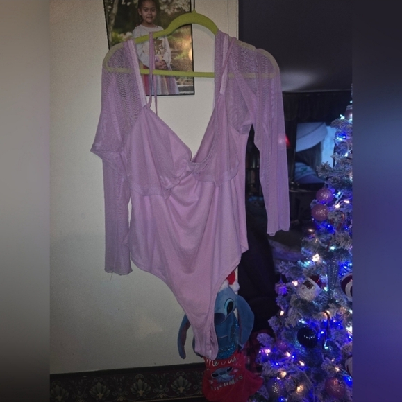 🍁🍂NWOT PRETTYLITTLETHING  20 Plus Lilac Mesh Sleeve Halter Neck Bodysuit - Picture 4 of 7